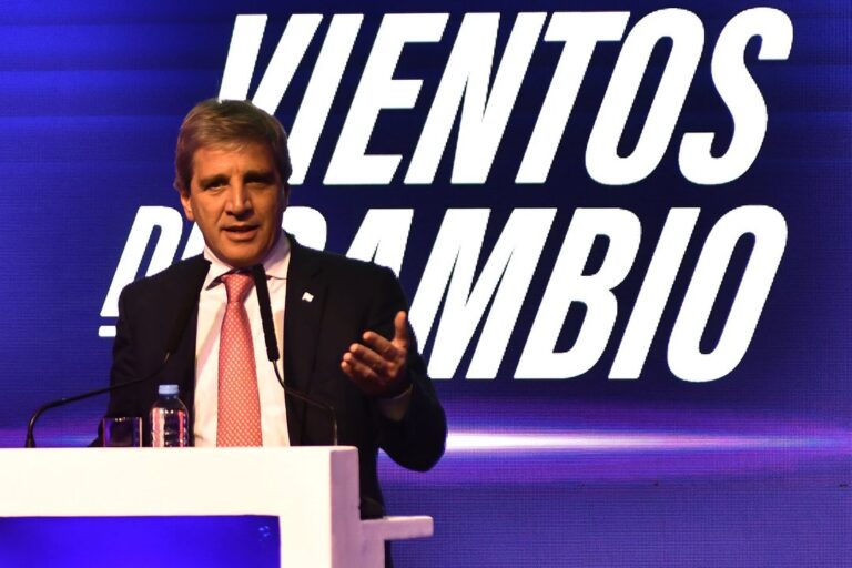 Malvinas: Quirno Anuncia Sanciones a Empresas Explotadoras de Hidrocarburos