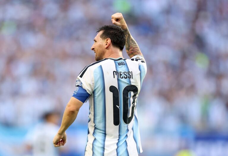 La AFA rinde homenaje a Lionel Messi en todas sus categorías deportivas