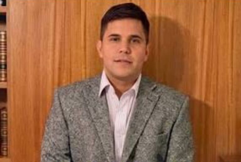 Escándalo Judicial: Un Fiscal Desvió 425 Millones de Pesos para Satisfacer su Adicción al Juego