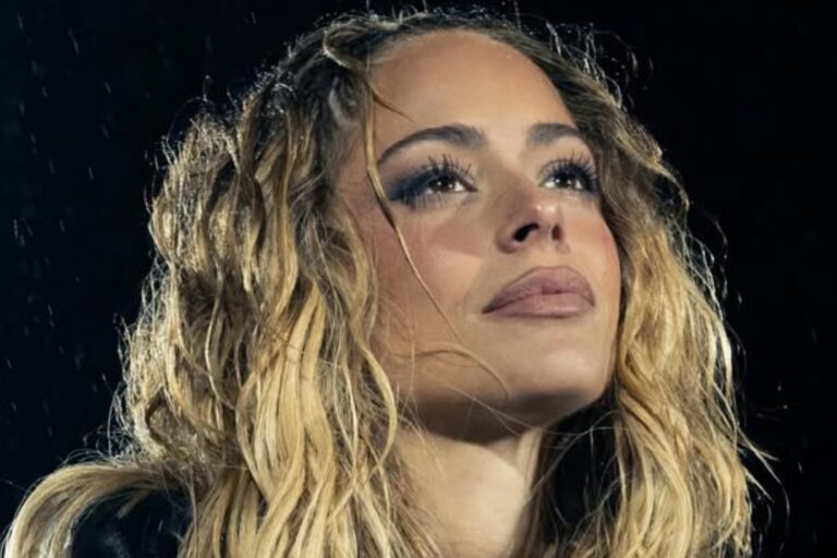 Tini Stoessel regresa a los escenarios con un poderoso mensaje en medio de la controversia familiar