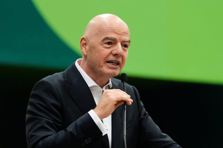 Infantino reafirma su candidatura a la reelección como presidente de FIFA a pesar de la controversia