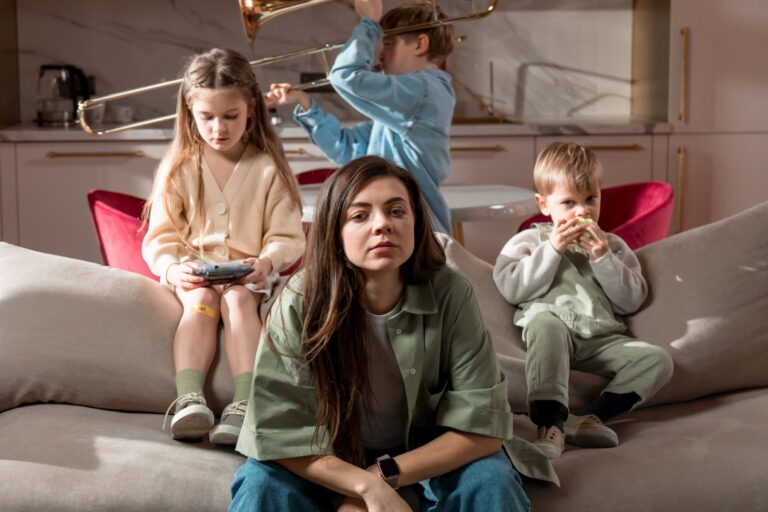 La Monoparentalidad: Un Camino Hacia la Infelicidad Según Un Estudio Alemán