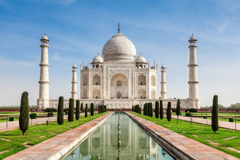 El Taj Mahal: La Historia Detrás del Monumento al Amor Eterno