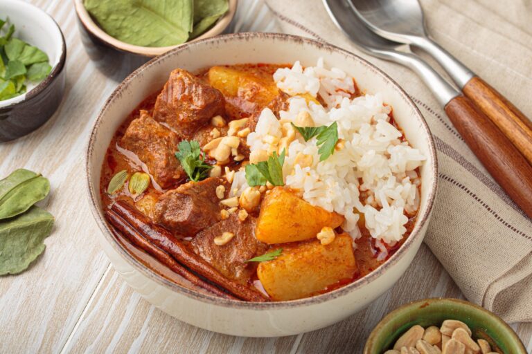 Descubre 11 Deliciosas Versiones de Curry Para Saborear Este Invierno