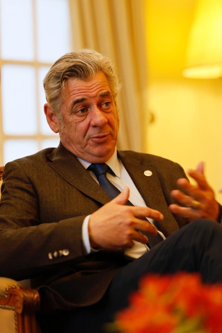 Nicolás Pino busca cerrar el conflicto del predio de Palermo tras su reelección en la SRA