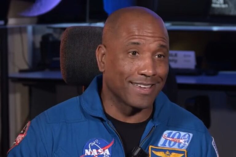Victor Glover y la tripulación de Artemis II reciben la Medalla de Honor Espacial del Congreso